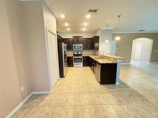 Building Photo - 20548 Grand Vista Ln