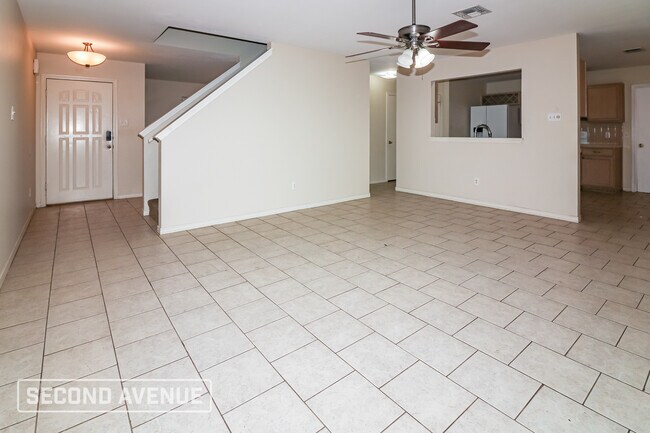 Foto del edificio - 7613 Timber Crest Dr