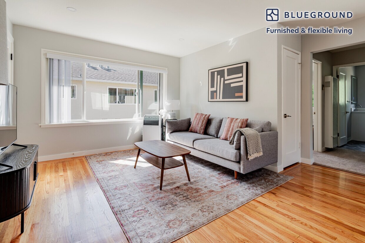 Foto principal - 1230 Mills St