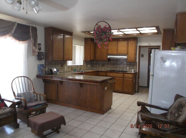 Foto del edificio - 3 br, 2 bath House - 16675 Nina Ln