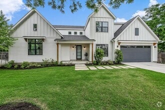 Building Photo - 1105 Lipan Trail