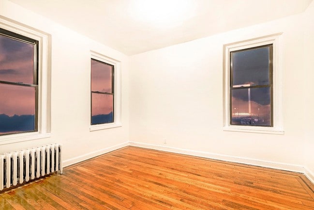 Building Photo - 4309 47th Ave