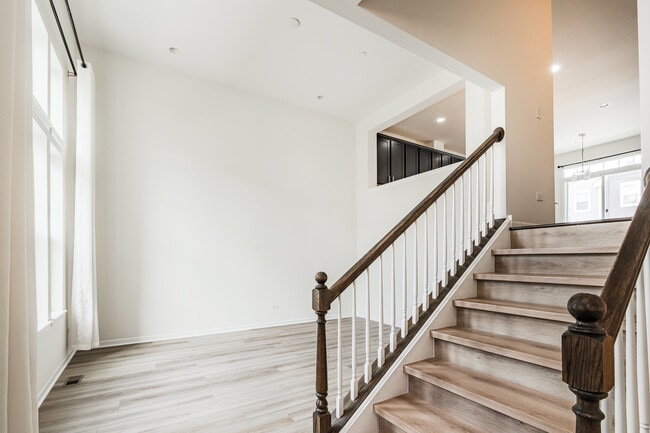 Foto del edificio - 4446 Monroe Ct