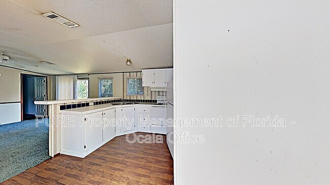 Building Photo - 11315 NW 7th St