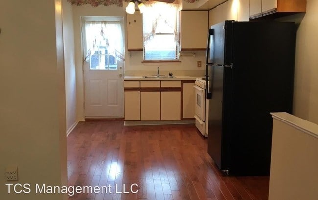 Building Photo - 3 br, 1 bath House - 2237 S. Hicks St.