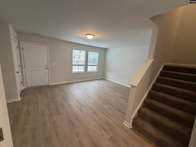 Foto del edificio - 216 Brando Wy