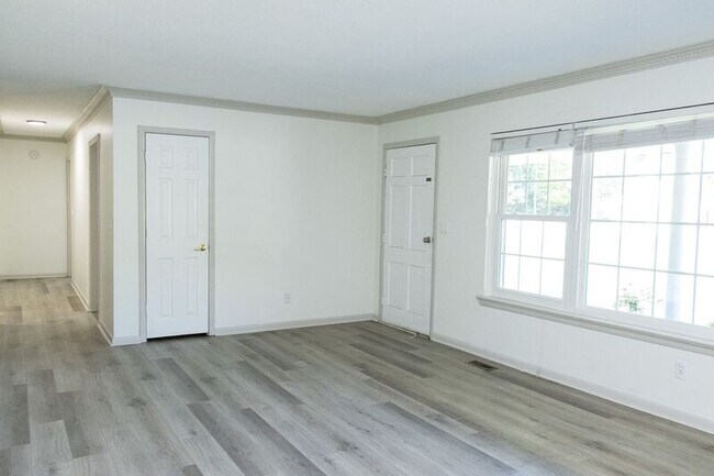 Foto del edificio - 1048 Graysville Rd