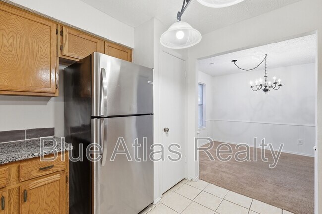 Foto del edificio - 4101 Gentle Springs Dr