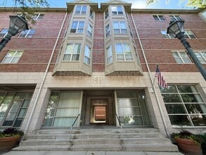 Building Photo - 57 E Hattendorf Ave