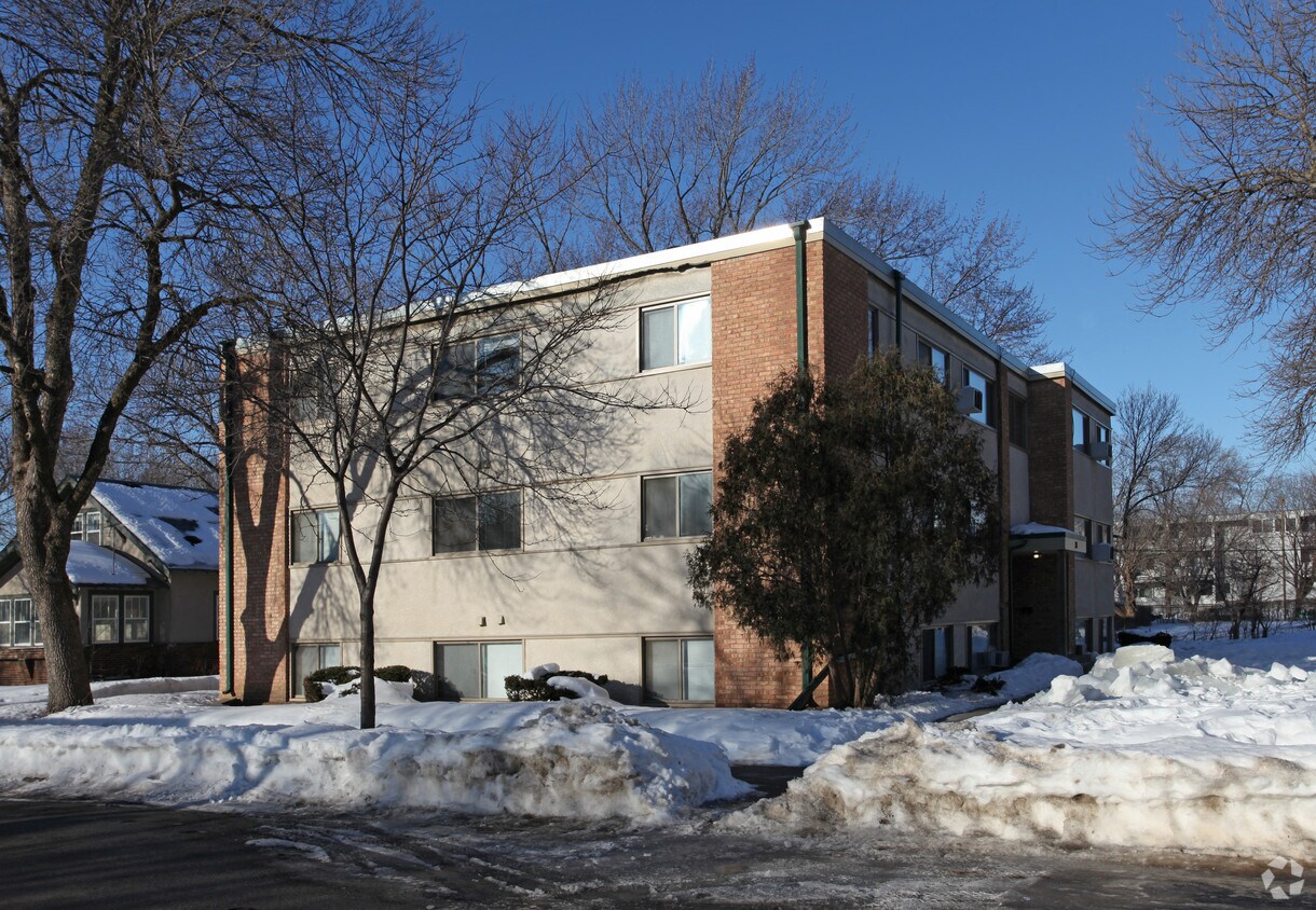 Foto del edificio - 38 6th Ave S
