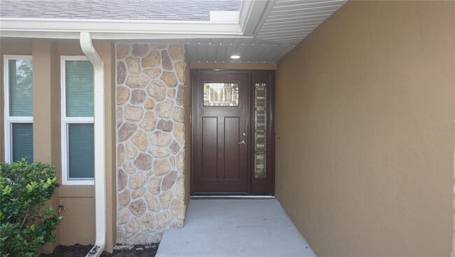 Building Photo - 210 Foxwood Dr