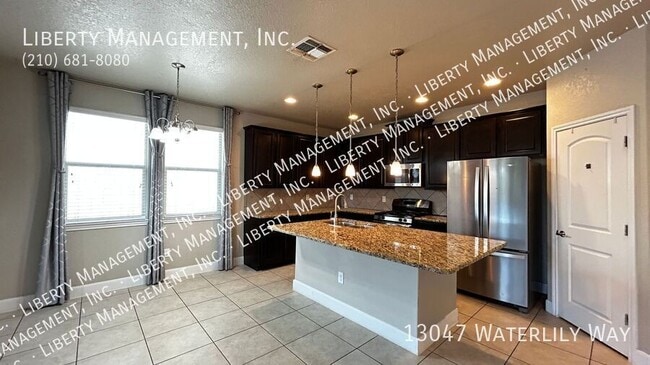 Foto del edificio - 13047 Waterlily Way