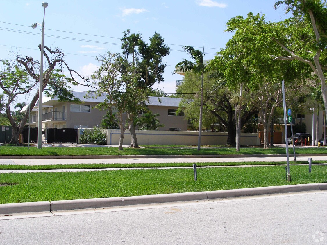 Foto del edificio - 1950 Brickell Ave