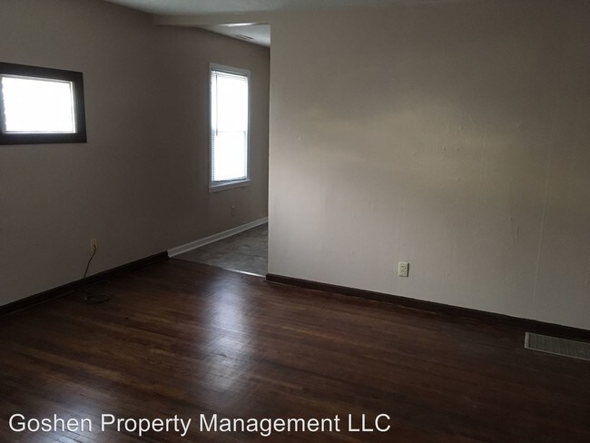Foto del edificio - 2 br, 1 bath House - 130 E 86th St S