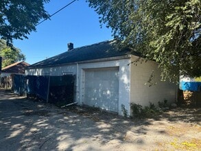 Building Photo - 2514 York St