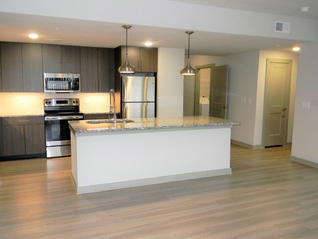Foto del edificio - 690 E Algonquin Rd