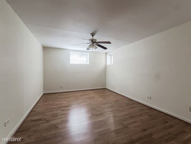 Foto del edificio - 4306 N Sheridan Rd