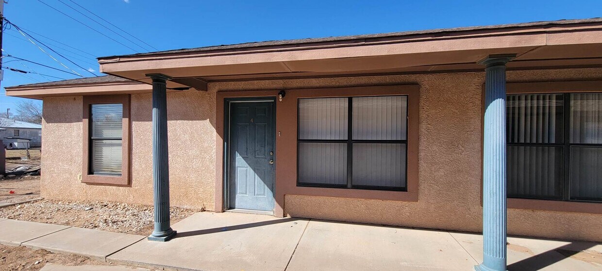 Foto principal - 904 S Dallas Ave