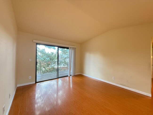 Building Photo - Fremont- Newly Upgraded, 2 Bed 2 Bath Cond...