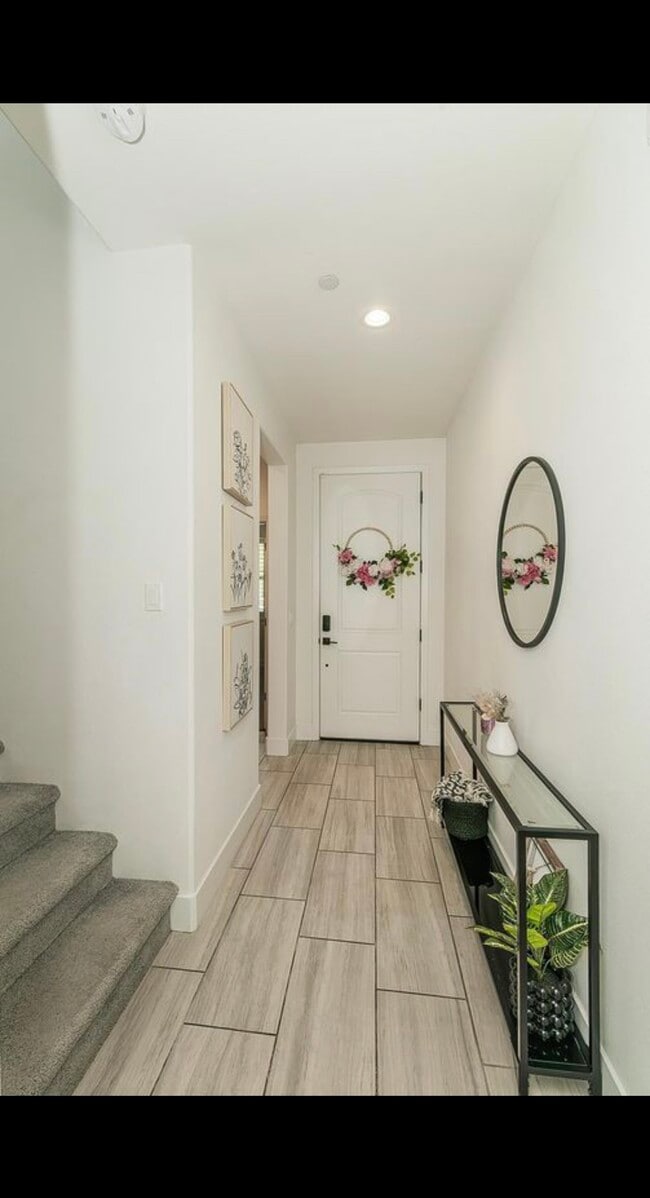 Building Photo - 4254 Oak Knoll Rd