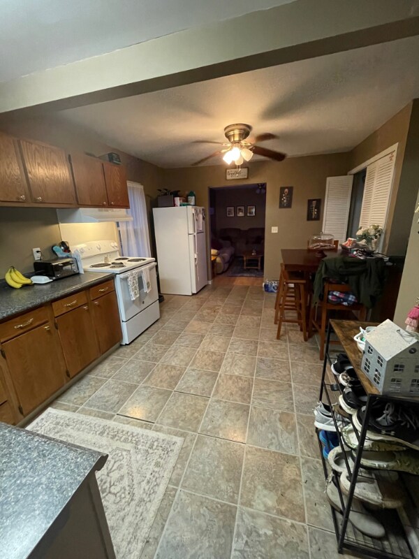 Building Photo - 455 Dry Creek Rd
