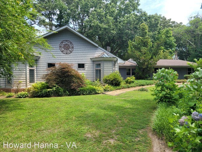 Building Photo - 4 br, 3.5 bath House - 3824 Thalia Drive