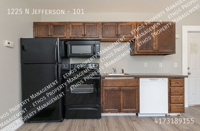 Foto del edificio - 1225 N Jefferson Ave