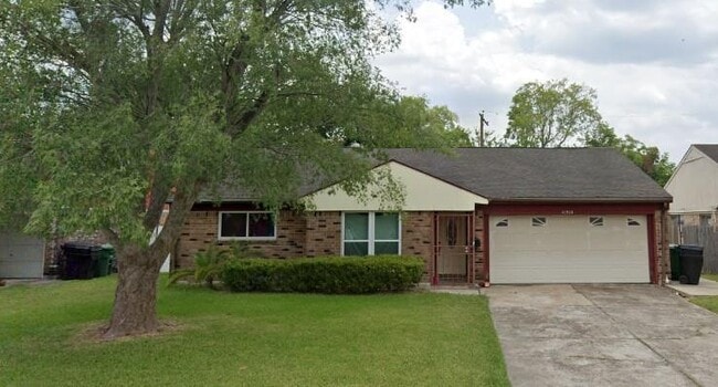 Building Photo - 11910 Hunkler Dr