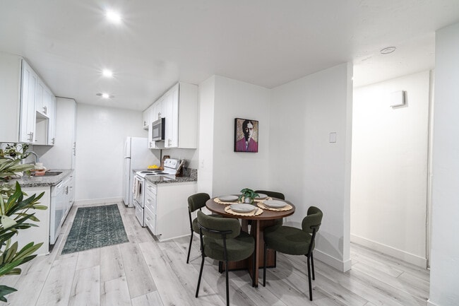 Building Photo - The Solstice