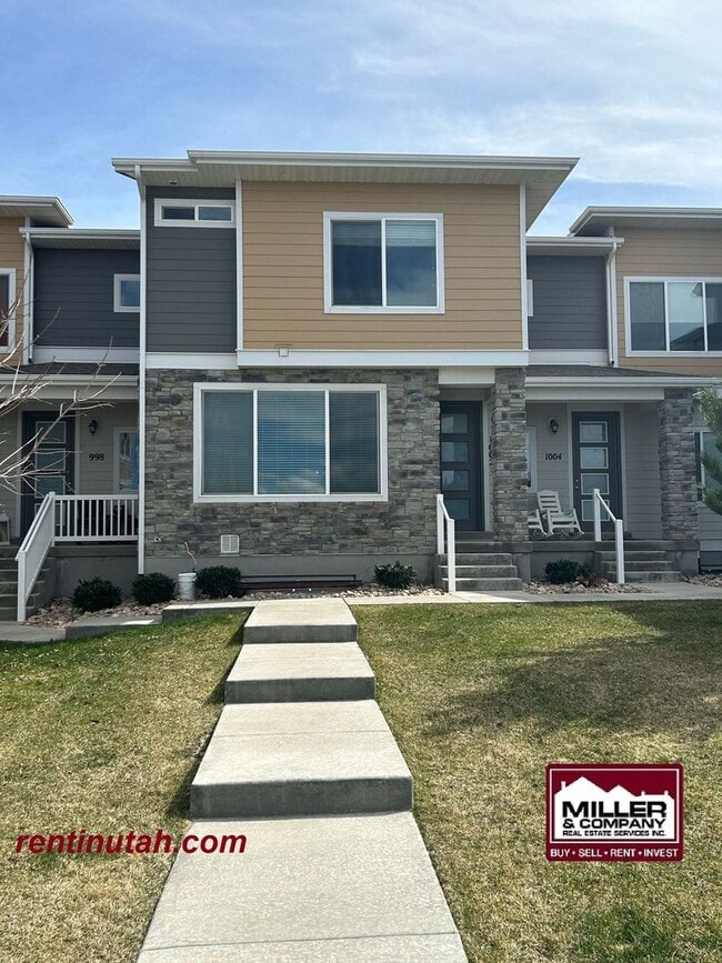 Building Photo - 1002 Cyan Valley Way