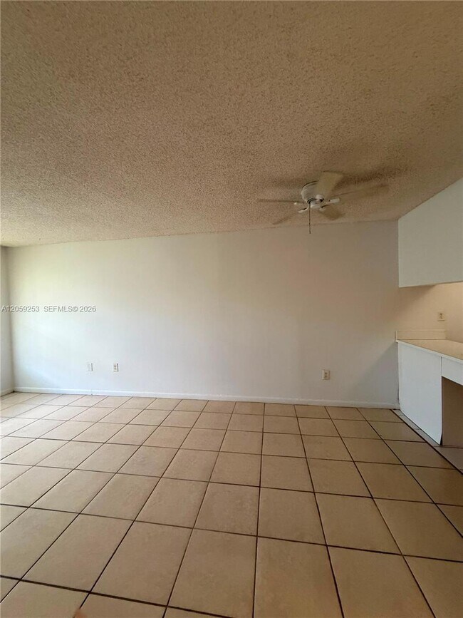 Foto del edificio - 291 NW 177th St
