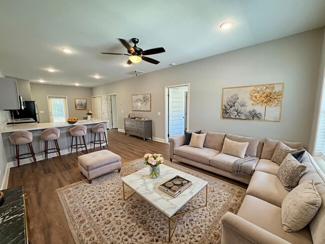 Building Photo - 230 Firefly Ln
