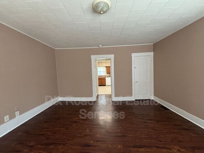 Foto del edificio - 123 N Miami St