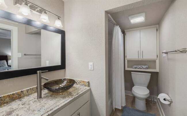 Foto del edificio - 704 Horseshoe Bay Blvd