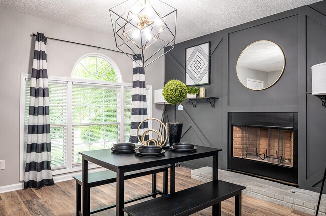 Foto del edificio - 1261 Sweet Pine Dr