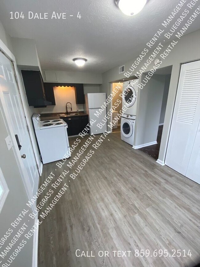 Foto del edificio - Newly Renovated Spacious 2 Bed 1.5 Bath in...