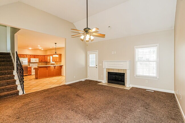 Foto del edificio - 318 Gatewood Dr