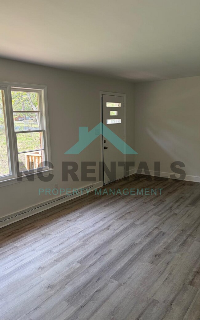 Foto del edificio - 129 Rocky Knoll Cir