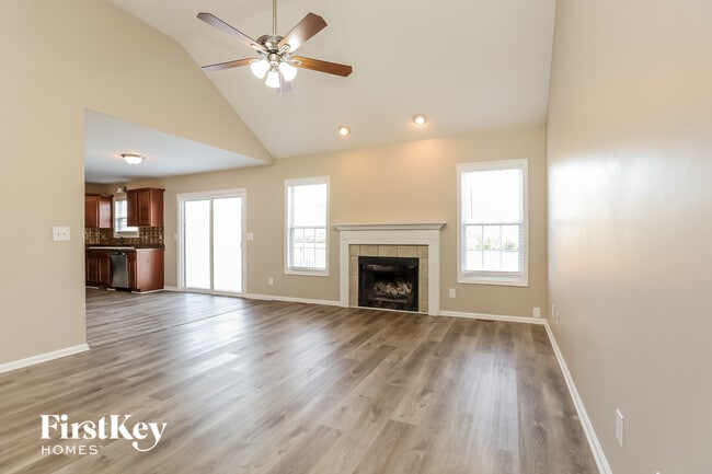 Foto del edificio - 2558 Centerstone Cir