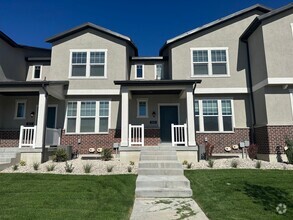 Building Photo - 2619 Millsite Ln