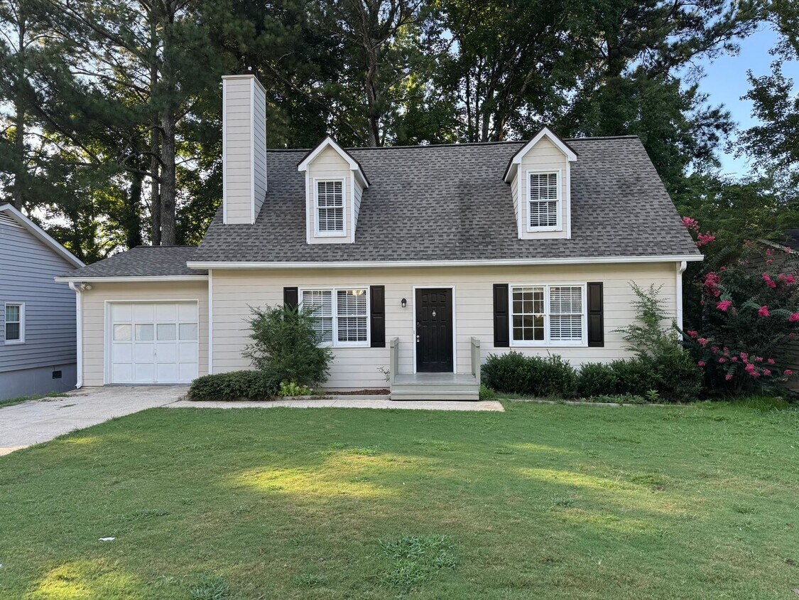 Primary Photo - 4550 Broadwater Trail