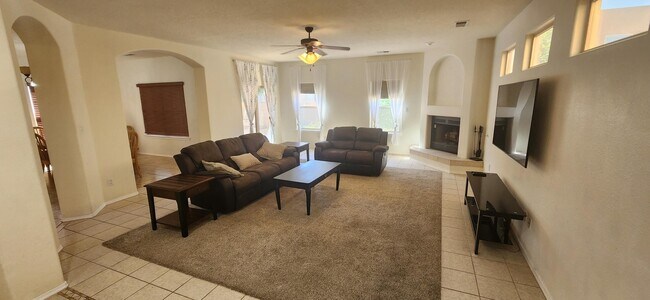 Foto del edificio - 5856 Ermemin Ave NW
