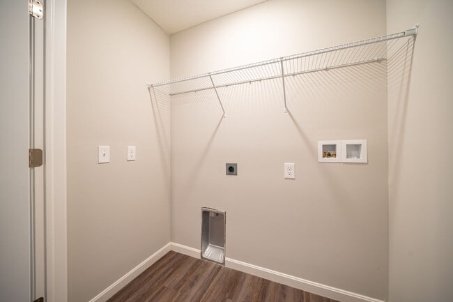 Interior Photo - Ravines at Taylor