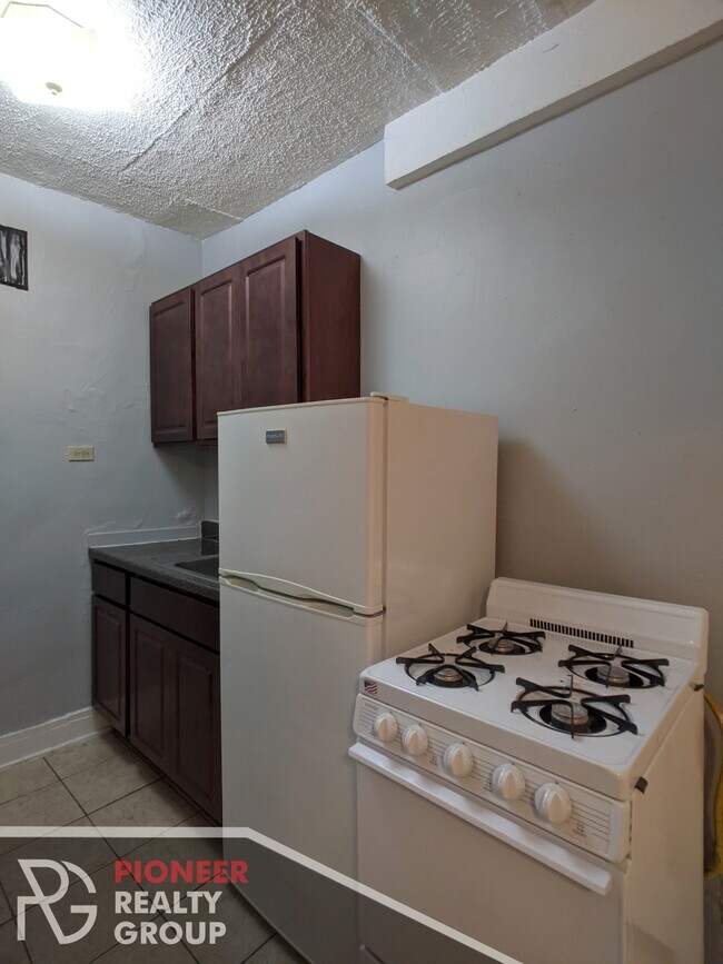Foto del edificio - 4731 N Beacon St