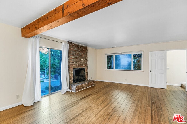 Building Photo - 2700 Rinconia Dr