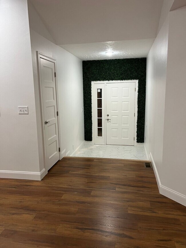 Foto del edificio - Galloway District RENTAL!  3-Bed, 2-Bath, 2-Car Garage