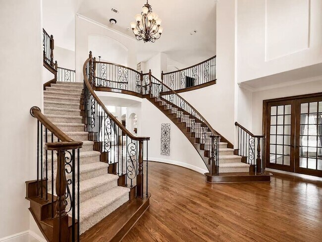 Foto del edificio - 7304 Meadow Glen Dr
