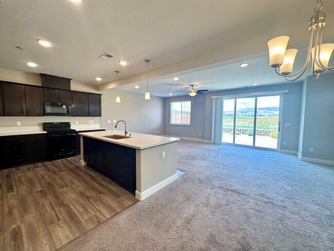 Building Photo - South Reno Condo with Gorgeous Views of Si...