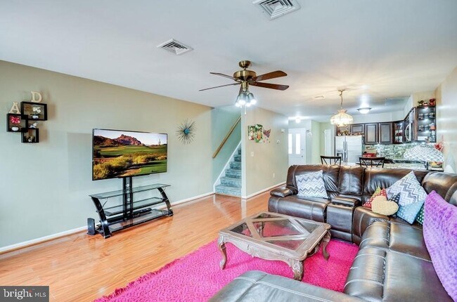 Foto del edificio - 1140 Oakcroft Ln