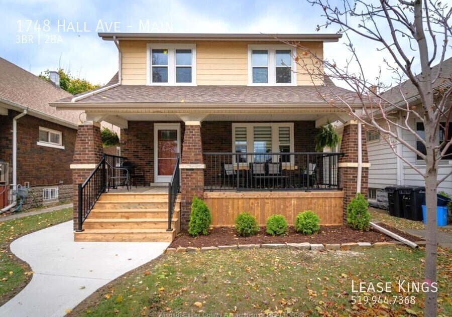 Primary Photo - Fully Renovated 3 Bedroom, 2 Bathroom Main...